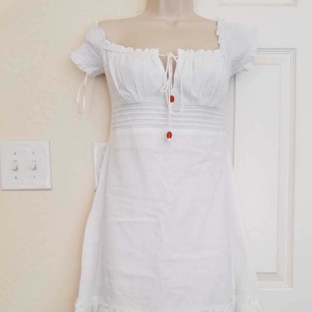 Guess lightweight white mini dress size 5